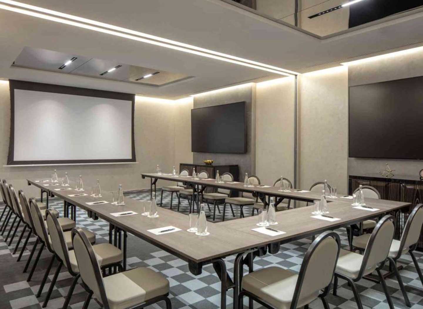 Event Rooms, Hydden Agenda and Hyde To Meet | Hyde Dubai