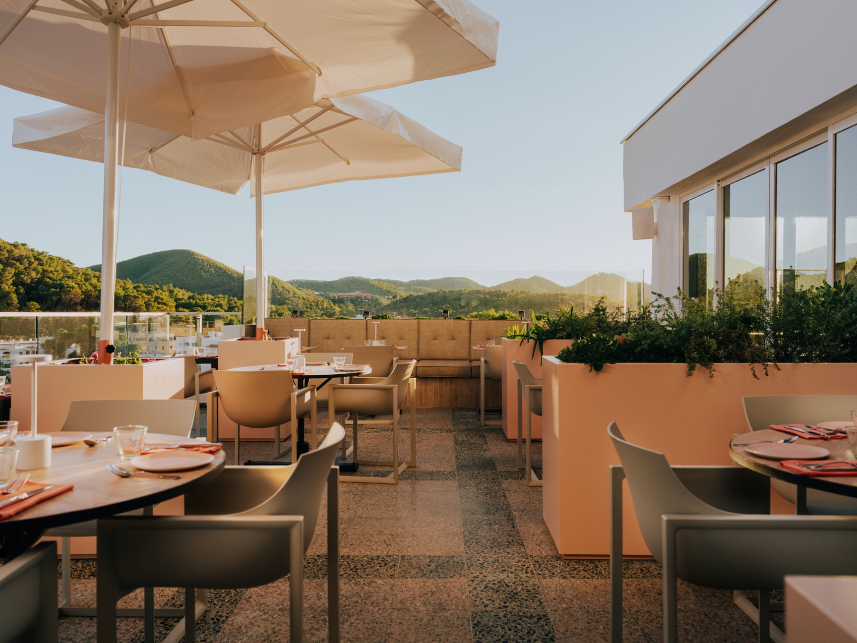 Hyde Ibiza Cuyo Outdoor Dining