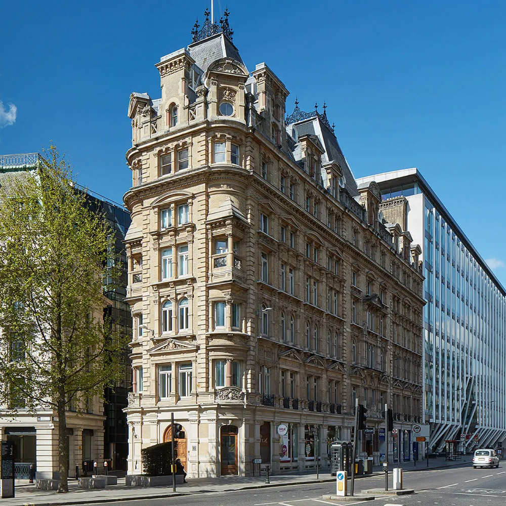 Vue extérieure du Hyde London par une journée ensoleillée